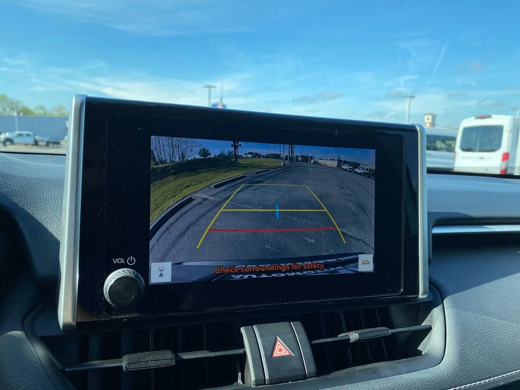 Used 2024 Toyota RAV4 XLE image 21