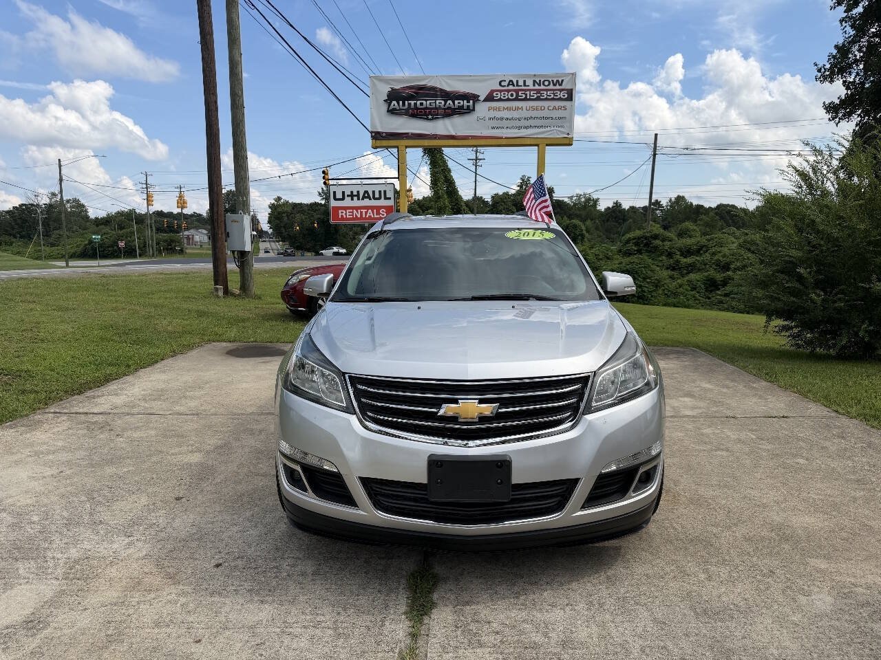 Used 2015 Chevrolet Traverse LT w/ Style and Technology Package AWD/4WD image 2