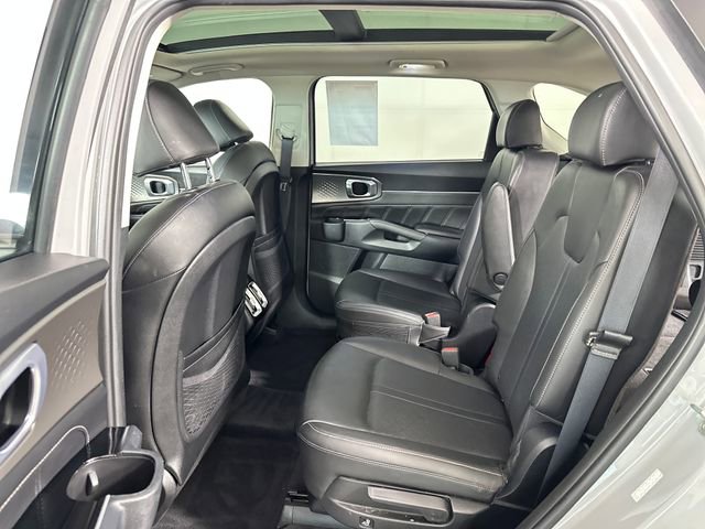 Used 2022 Kia Sorento SX image 32