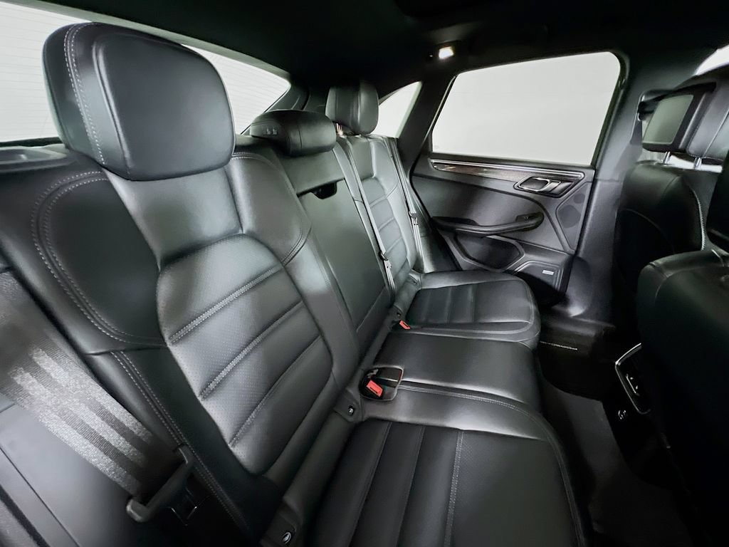Certified 2023 Porsche Macan GTS AWD/4WD image 29
