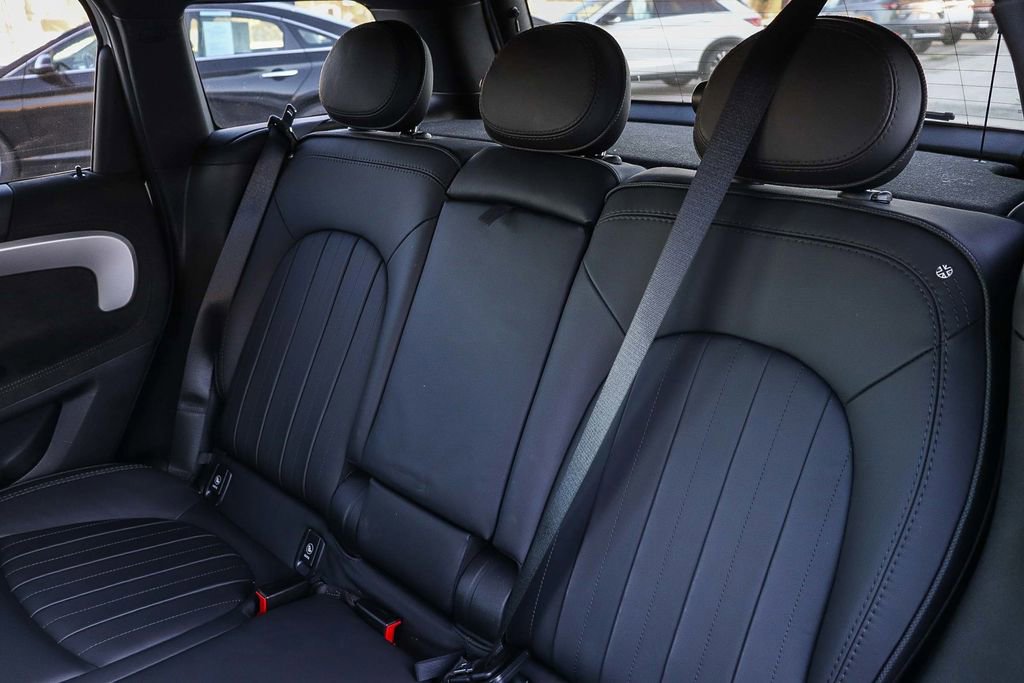 Used 2023 MINI Cooper Countryman SE w/ Storage Package image 20