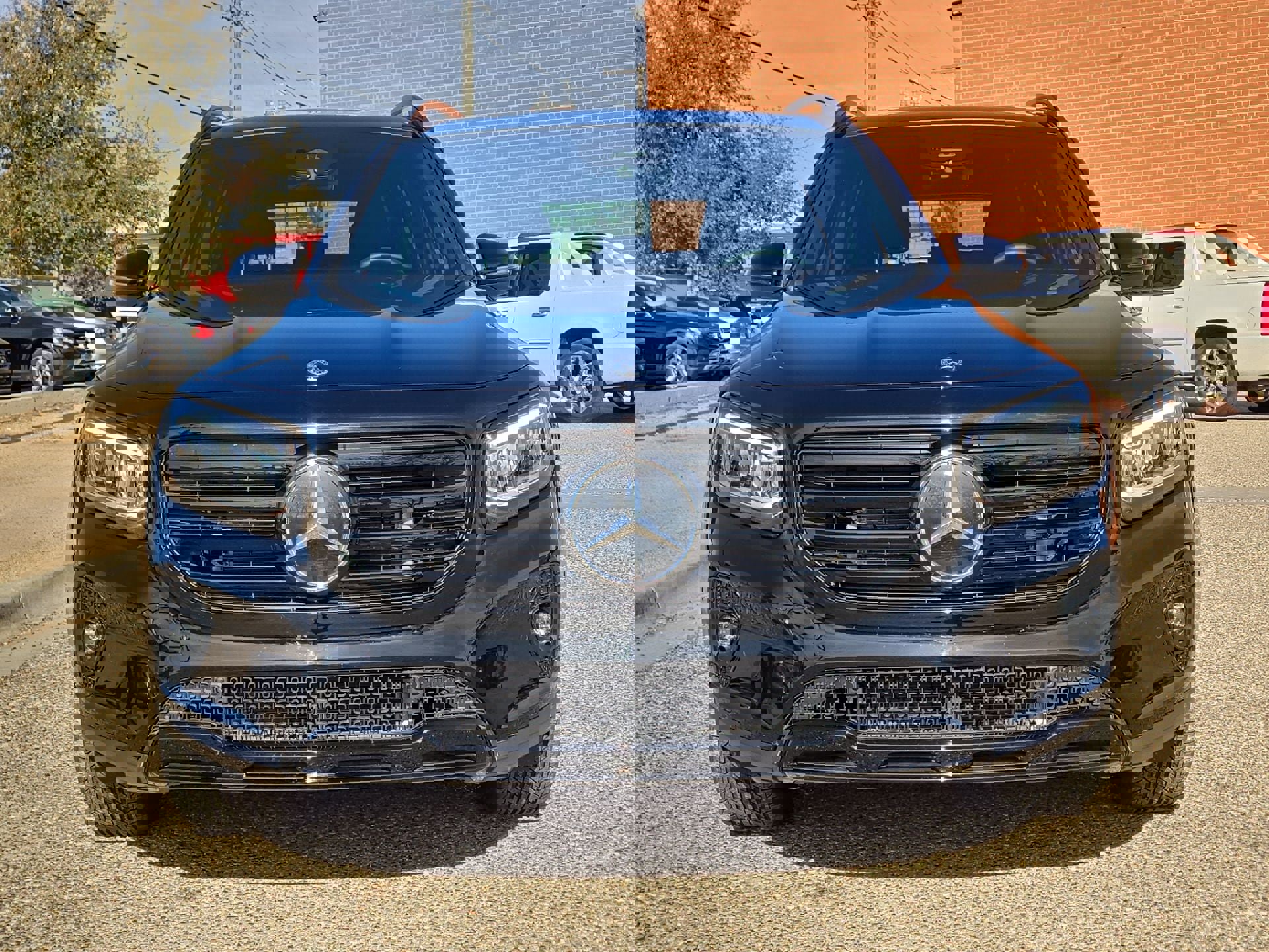 New 2025 Mercedes-Benz GLB 250 image 10