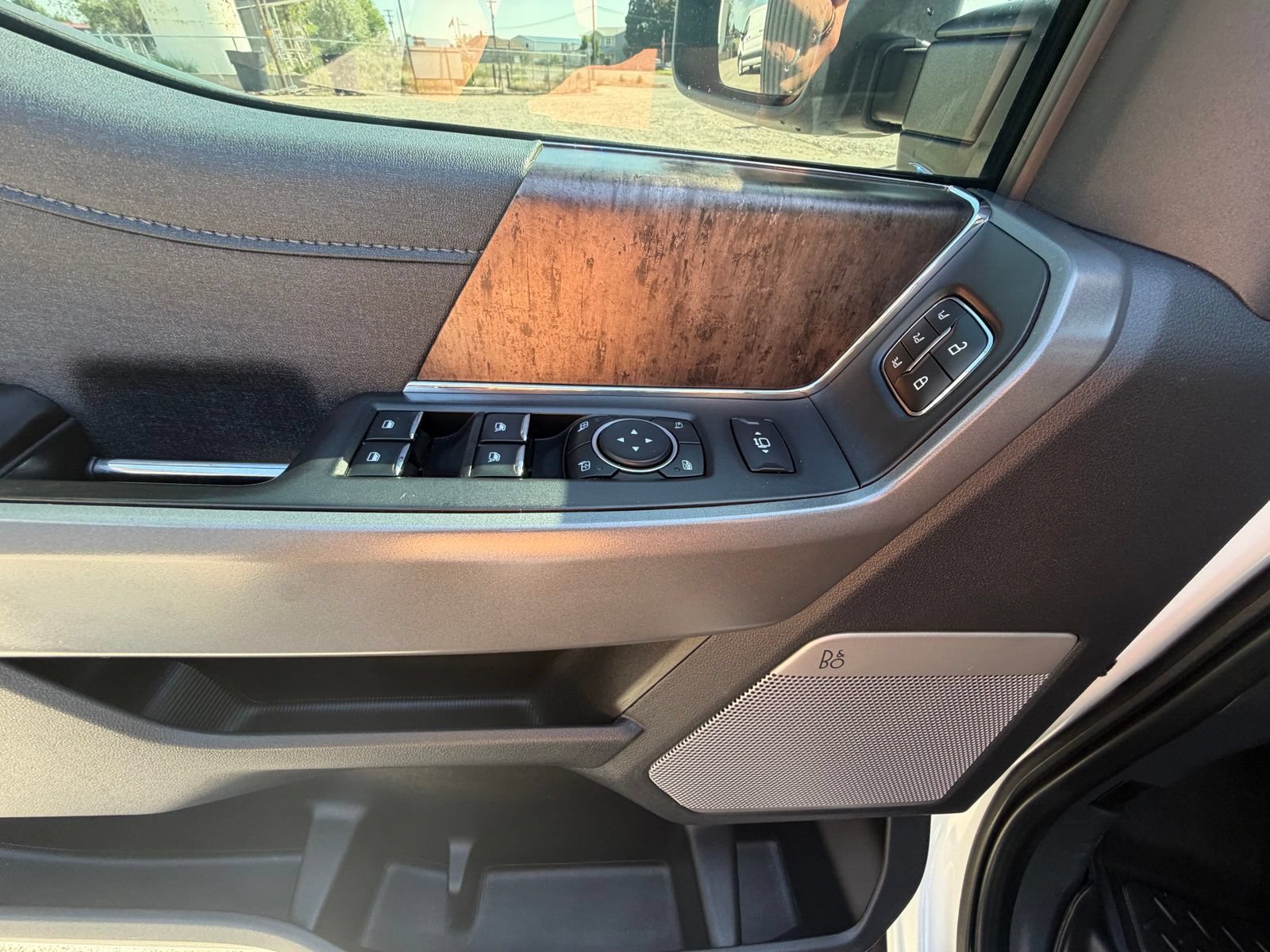 Used 2023 Ford F350 Lariat AWD/4WD image 15