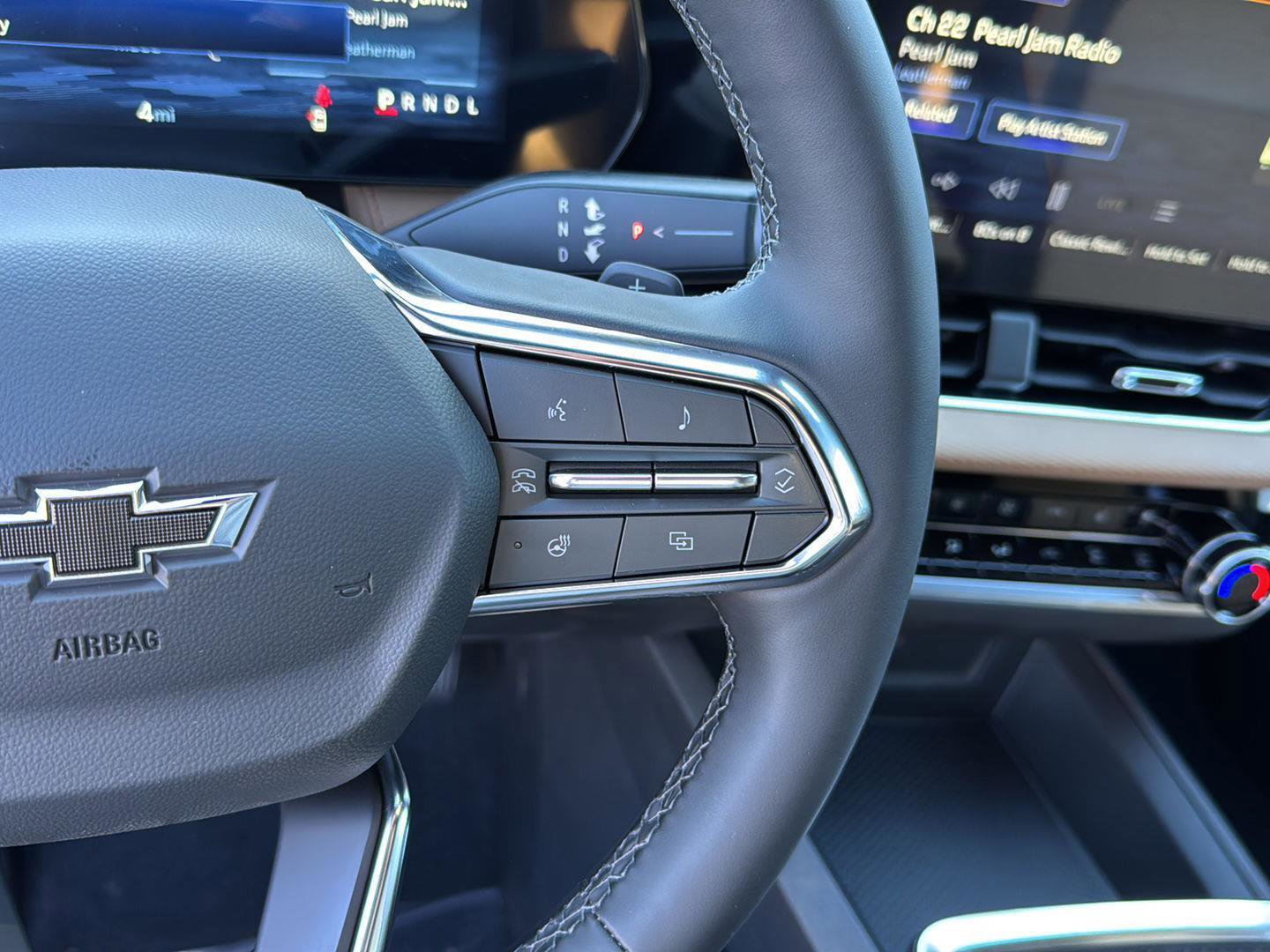 New 2026 Chevrolet Equinox ACTIV w/ Convenience Package III image 19