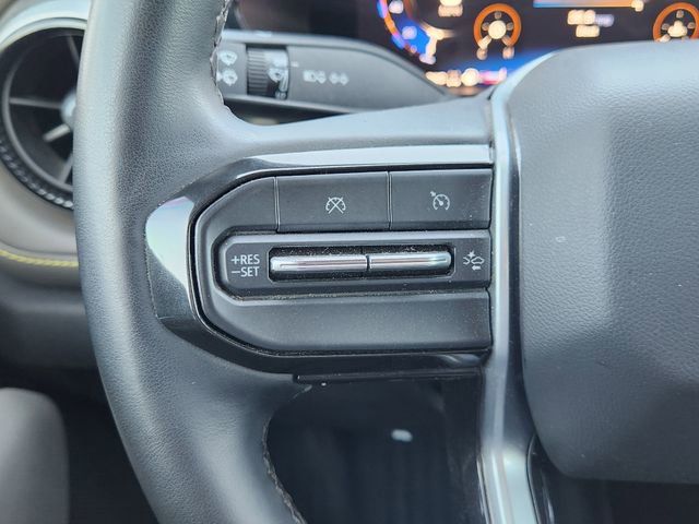 Used 2024 Chevrolet Colorado ZR2 w/ Technology Package AWD/4WD image 28