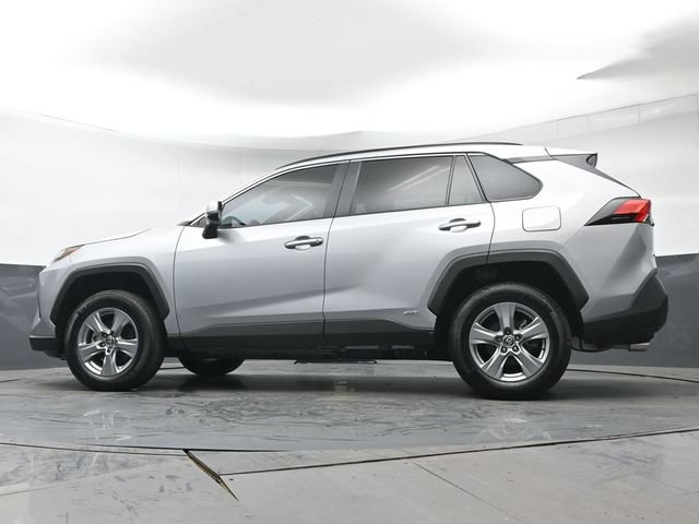 Certified 2025 Toyota RAV4 XLE AWD/4WD image 32