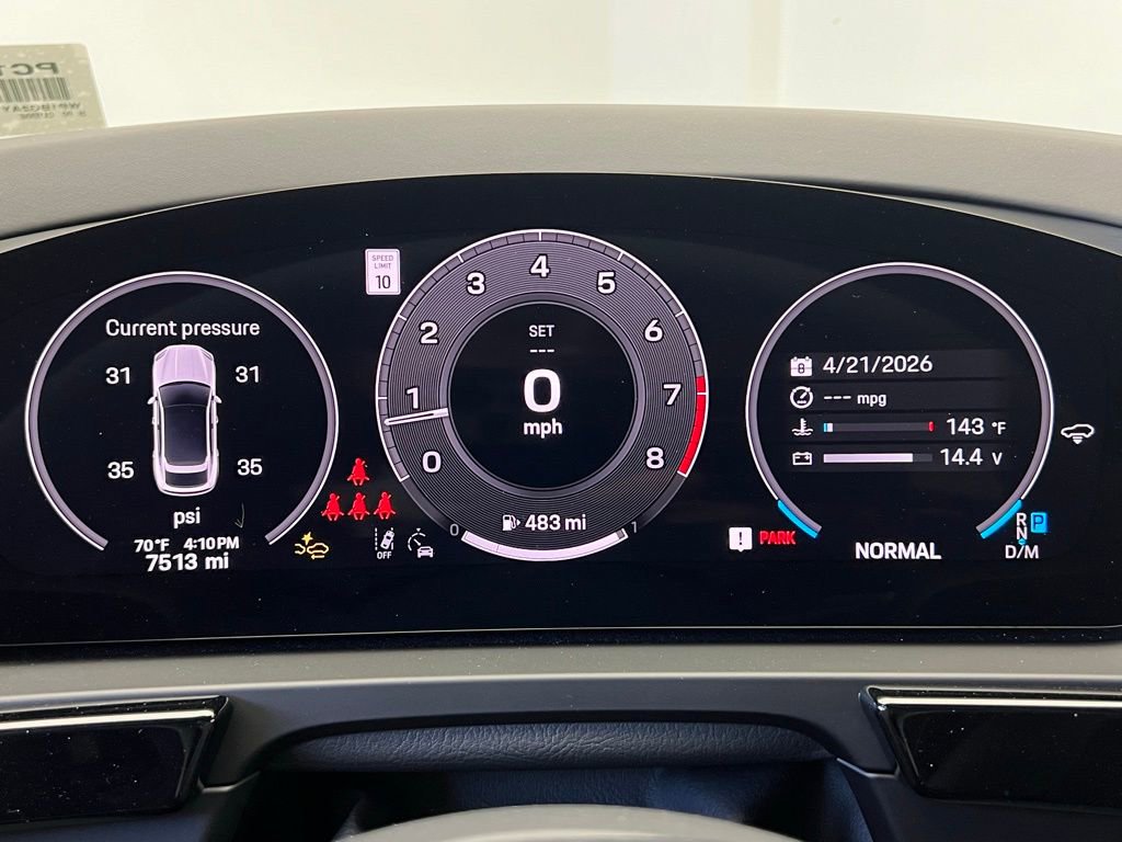 Certified 2025 Porsche Cayenne GTS AWD/4WD image 10