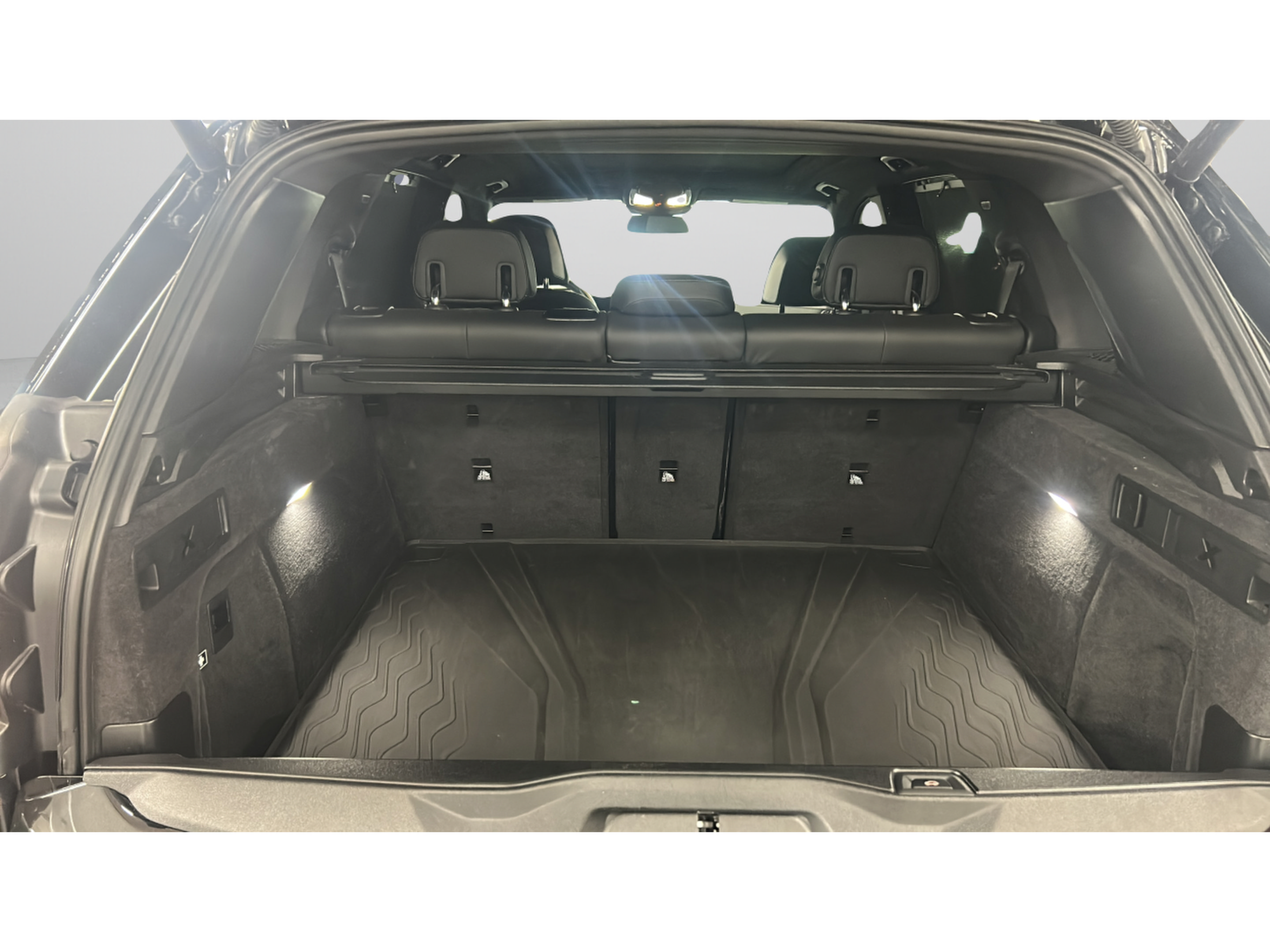 Used 2024 BMW X5 M60i AWD/4WD image 28