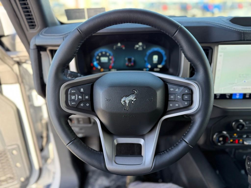 New 2025 Ford Bronco Outer Banks image 17