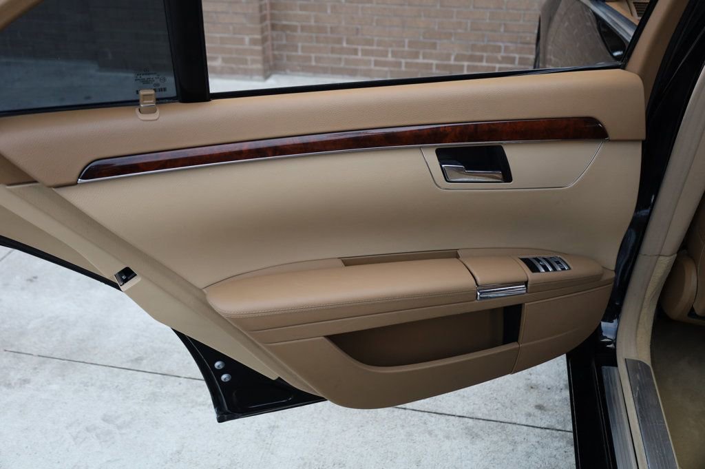 Used 2008 Mercedes-Benz S 550 image 16