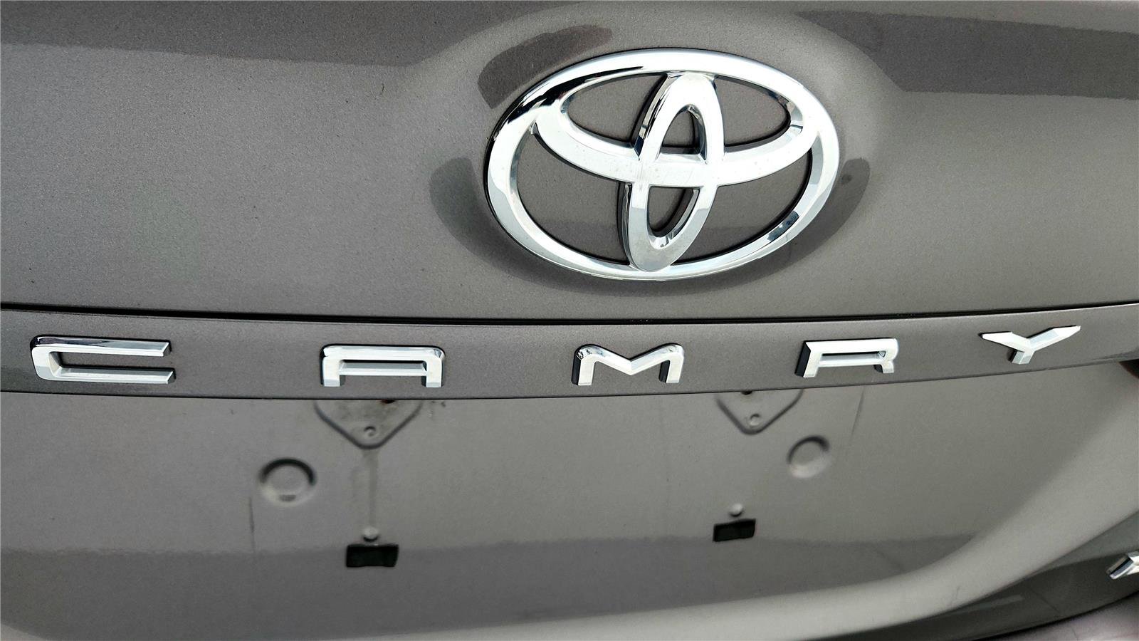 Certified 2020 Toyota Camry LE w/ Carpet Mat Package image 13