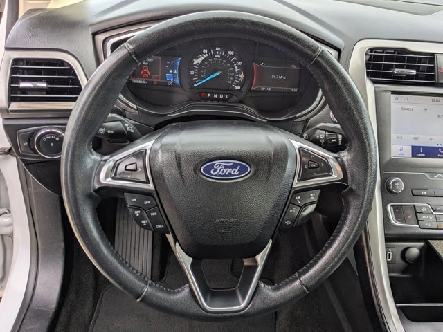 Used 2020 Ford Fusion SEL FWD image 13