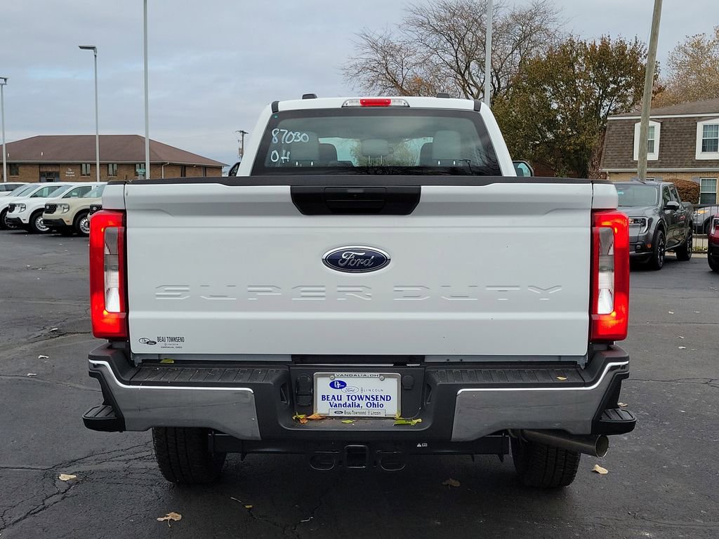 New 2026 Ford F250 XL w/ FX4 Off-Road Package image 5