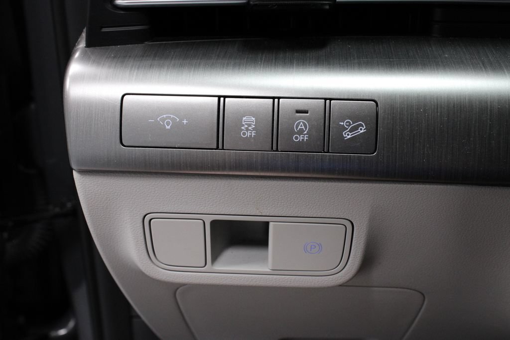 Certified 2024 Hyundai Kona SE AWD/4WD image 25