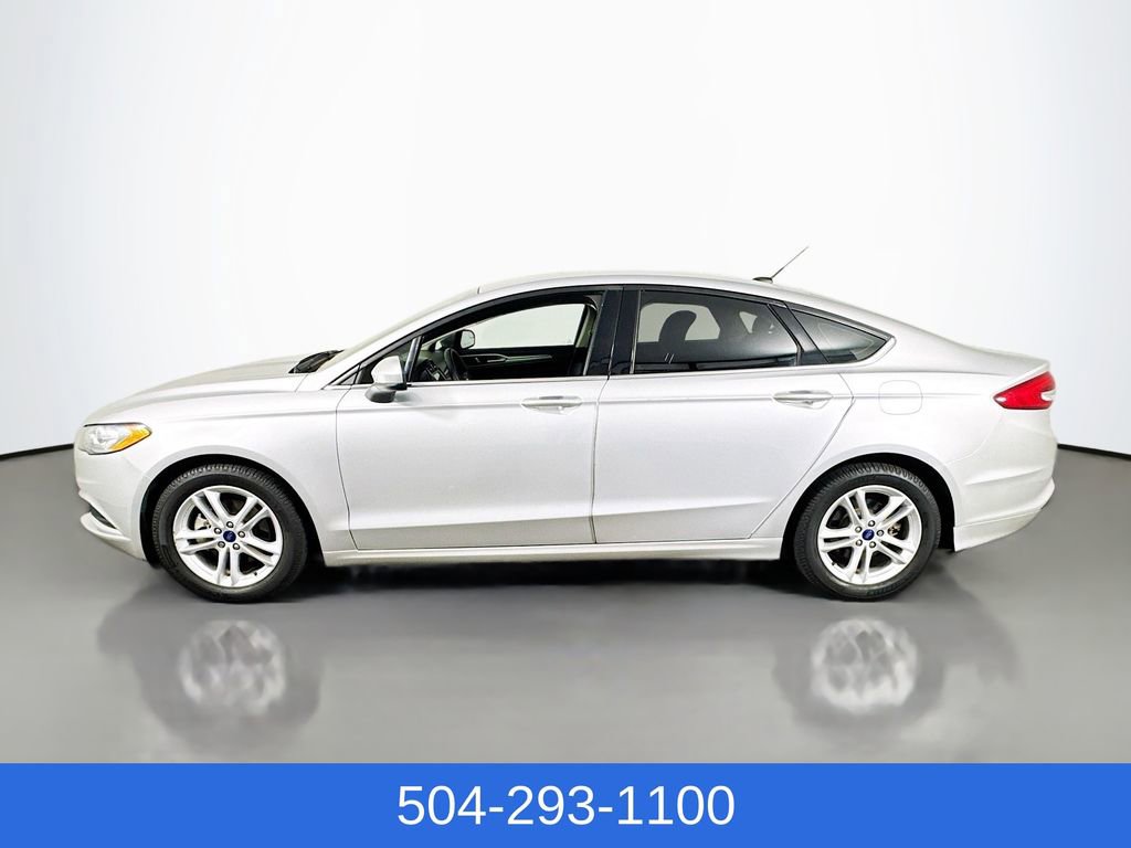 Certified 2018 Ford Fusion SE w/ Fusion SE Technology Package FWD image 10