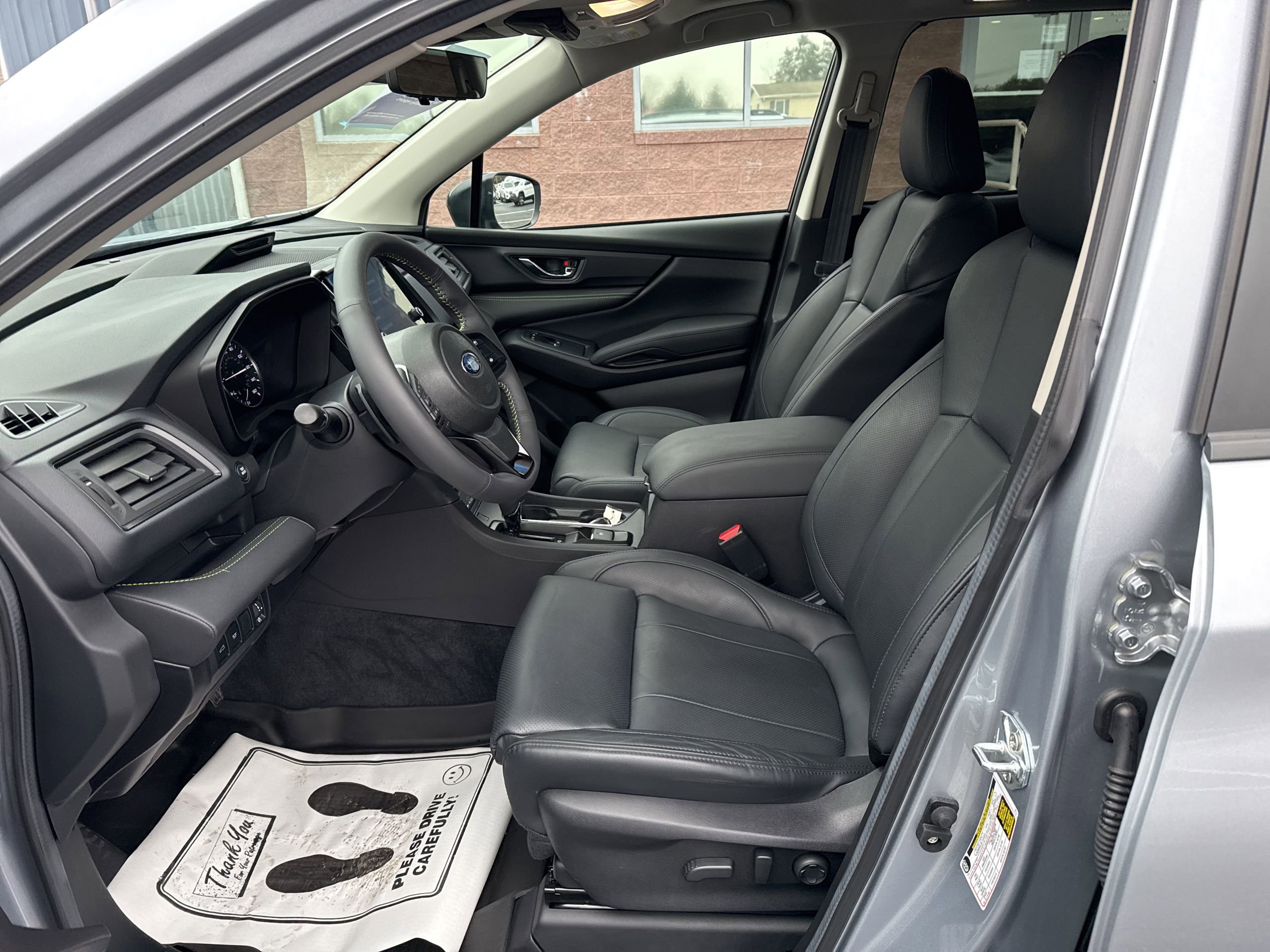 Used 2025 Subaru Ascent Bronze Edition image 10