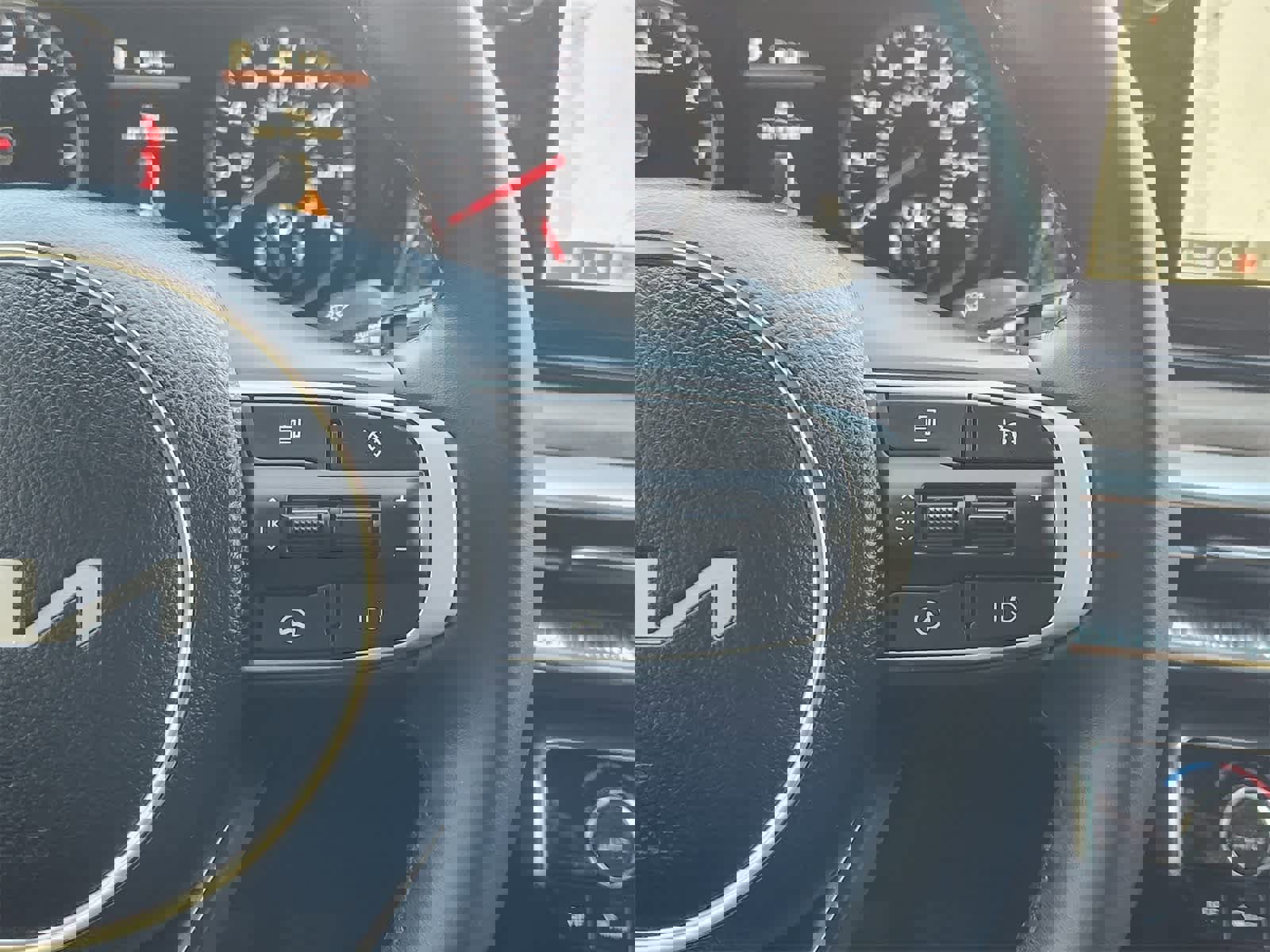 Used 2023 Kia K5 EX image 28