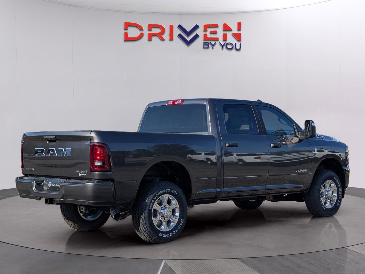 New 2025 RAM 2500 Big Horn AWD/4WD image 6