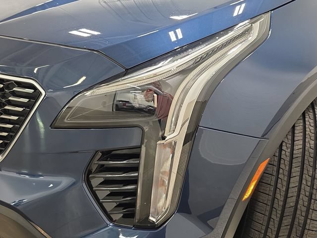 Used 2019 Cadillac XT4 Premium Luxury w/ Cold Weather Package AWD/4WD image 28