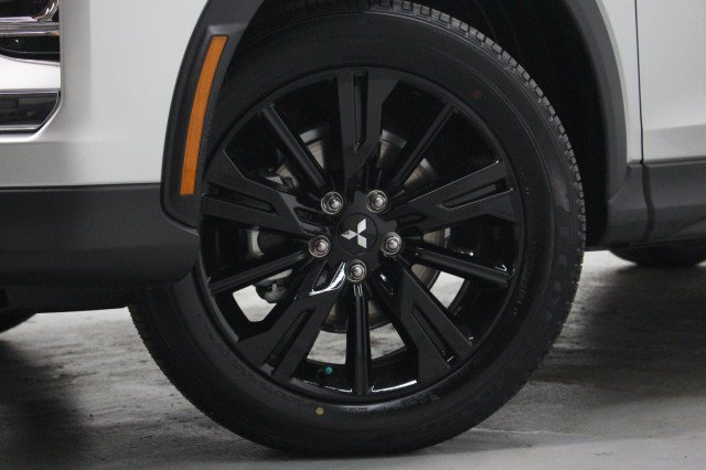 New 2026 Mitsubishi Eclipse Cross LE AWD/4WD image 3