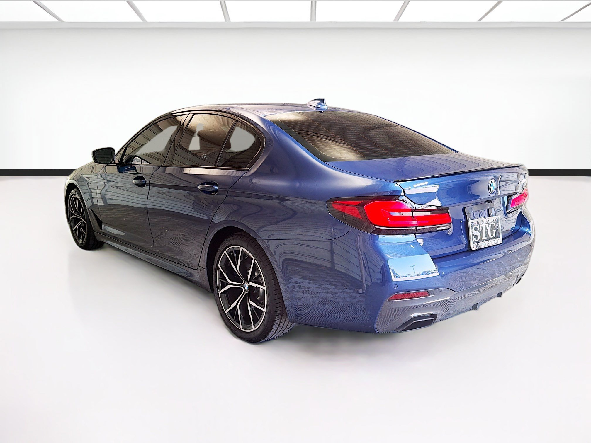 Used 2023 BMW 540i w/ M Sport Package RWD image 6