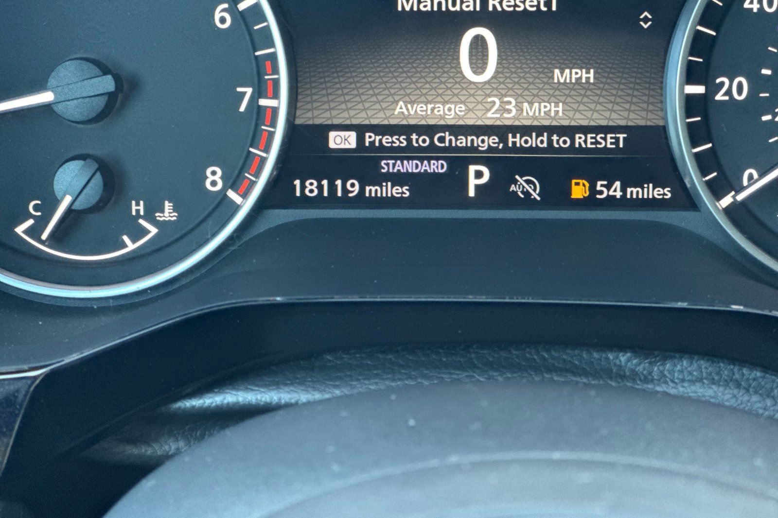 Used 2025 Nissan Pathfinder SV FWD image 28