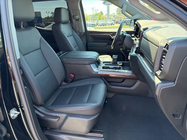 Used 2025 GMC Sierra 1500 Elevation w/ Elevation Premium Package image 17