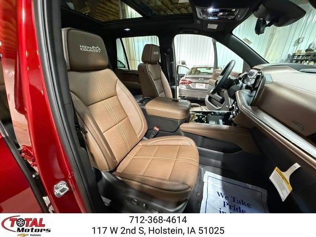 New 2026 Chevrolet Tahoe High Country w/ Sun And Tow Package AWD/4WD image 19
