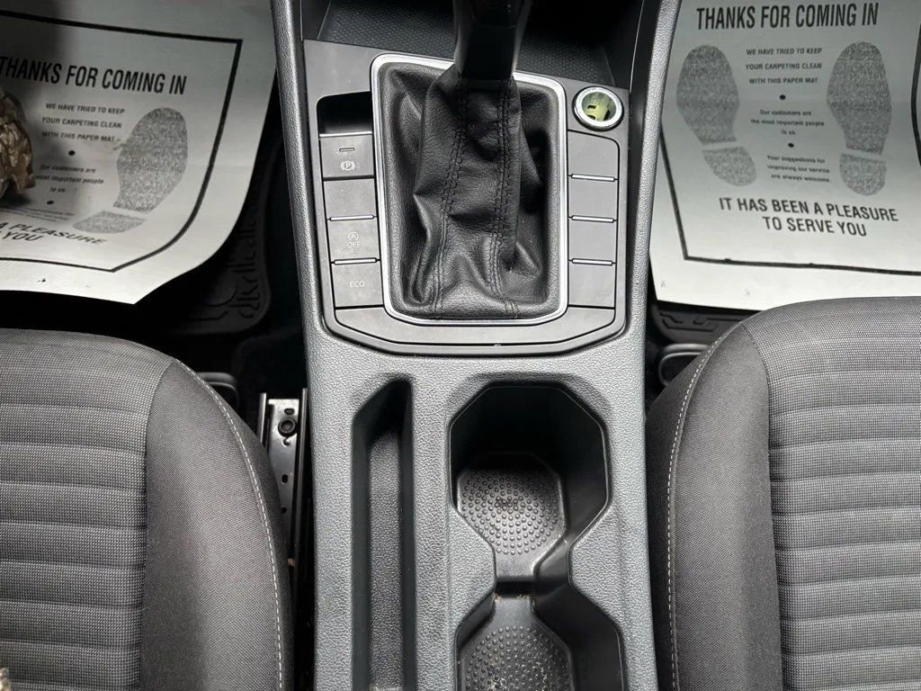 Used 2022 Volkswagen Jetta S image 16