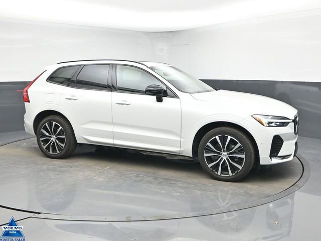 Used 2023 Volvo XC60 B5 Plus w/ Climate Package image 1