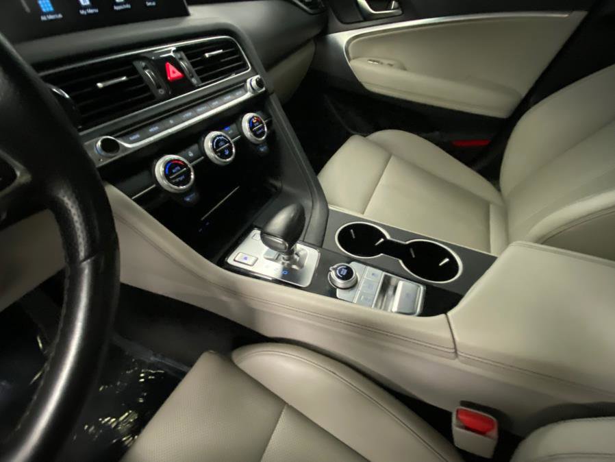 Used 2019 Genesis G70 2.0T Advanced image 27