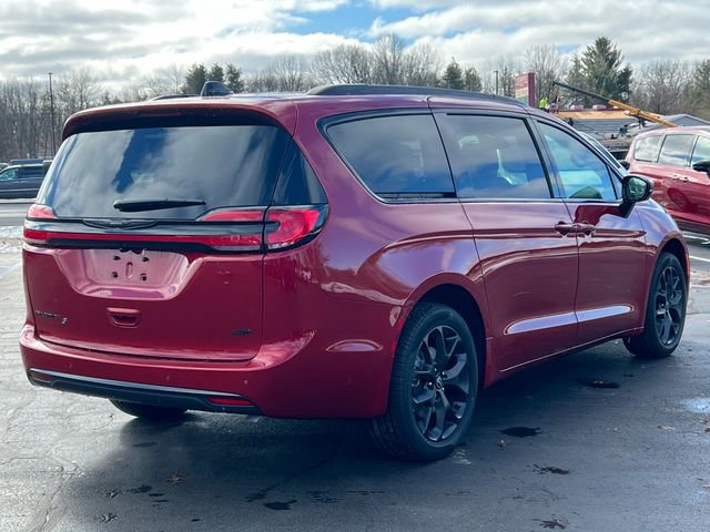 New 2026 Chrysler Pacifica Select image 48