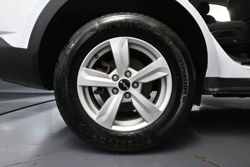 Used 2023 Kia Sorento LX AWD/4WD image 13