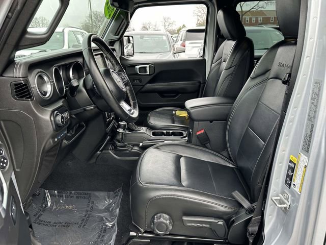 Used 2022 Jeep Wrangler Unlimited Sahara w/ Cold Weather Group image 18