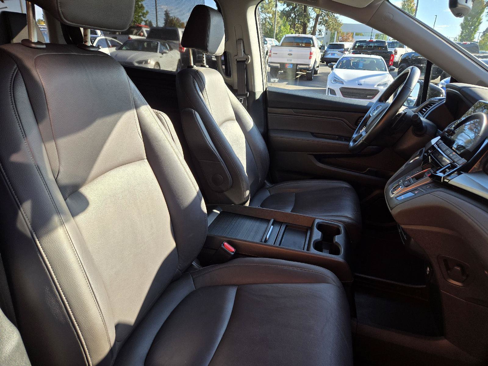 Used 2018 Honda Odyssey Touring image 12