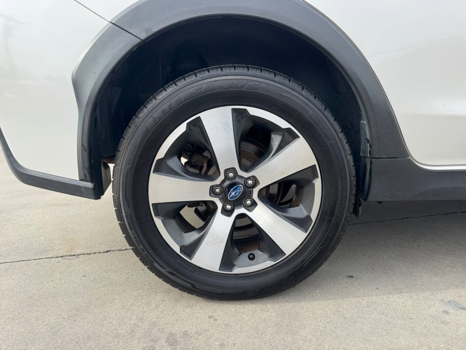 Used 2016 Subaru Crosstrek Hybrid image 27