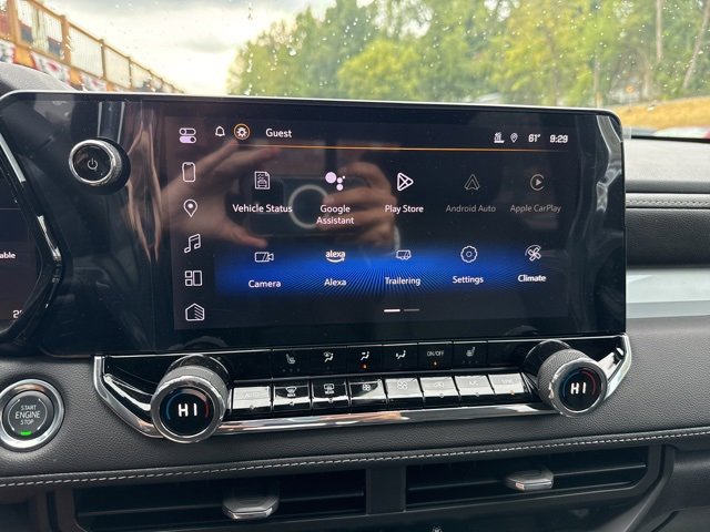 New 2025 Chevrolet Colorado LT w/ LT Convenience Package image 25