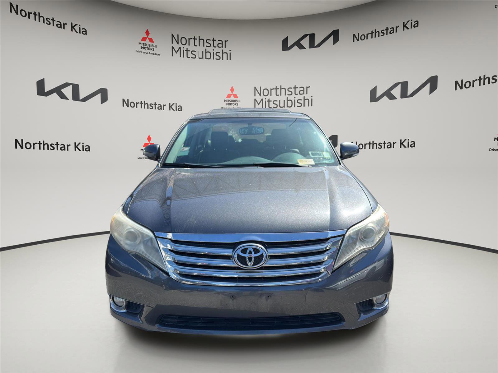 Used 2011 Toyota Avalon FWD image 8