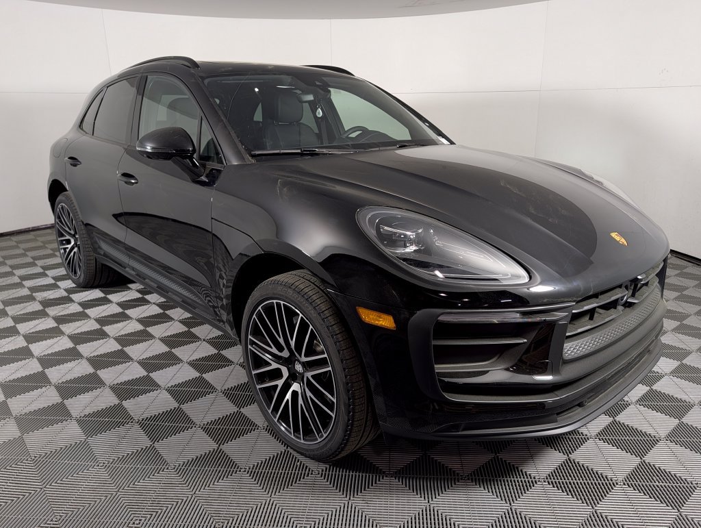 New 2026 Porsche Macan AWD/4WD image 9