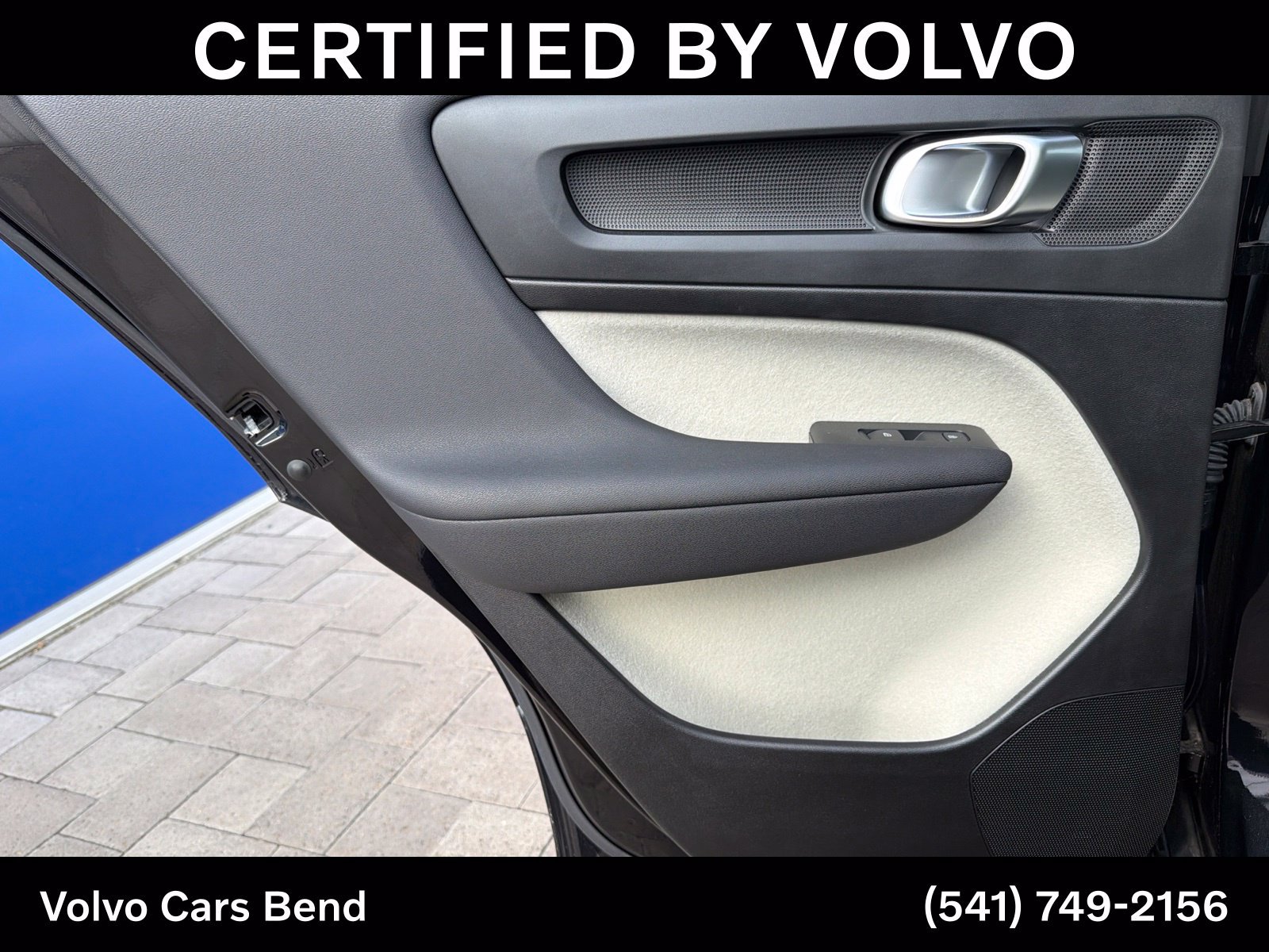 Used 2025 Volvo XC40 B5 Ultra AWD/4WD image 21