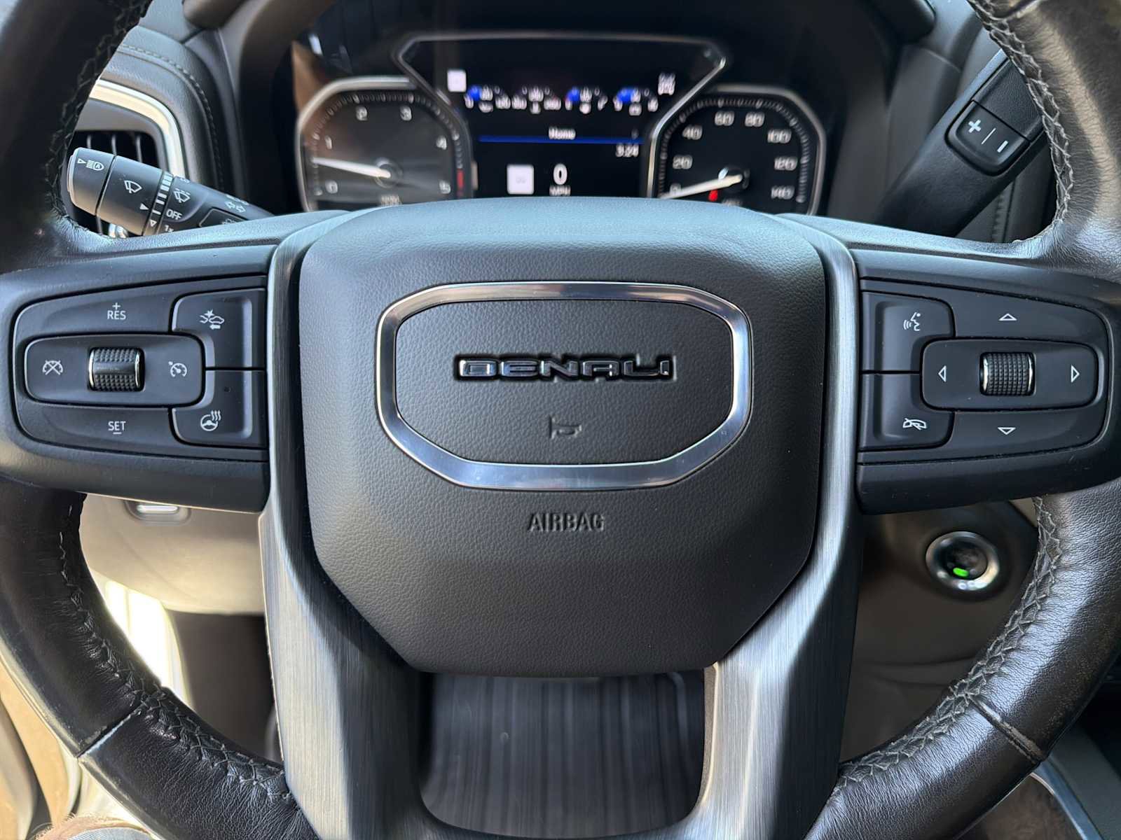 Used 2022 GMC Sierra 2500 Denali w/ Denali Ultimate Package image 14