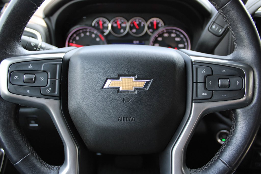 Used 2022 Chevrolet Silverado 1500 LTZ AWD/4WD image 19