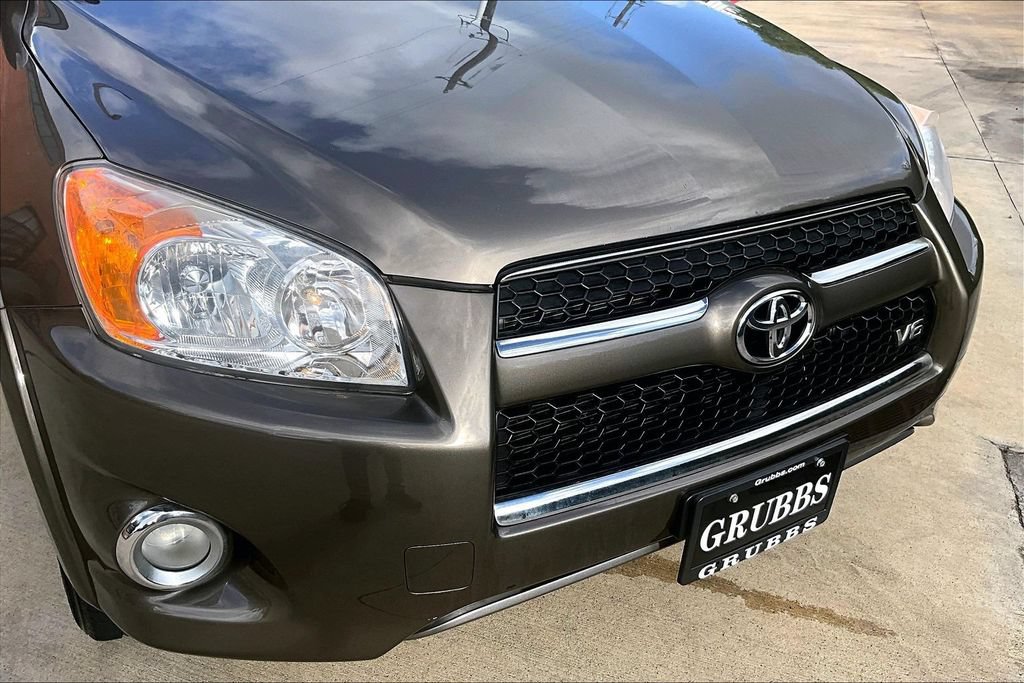 Used 2012 Toyota RAV4 Limited w/ Navigation Value Pkg AWD/4WD image 39