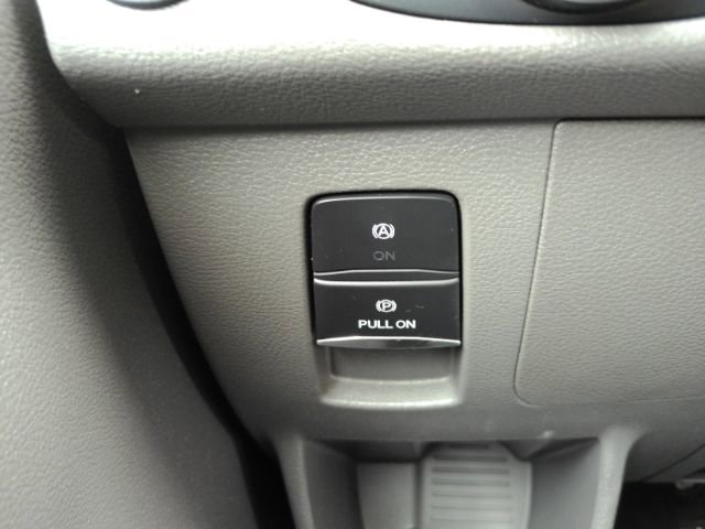 Used 2023 Ford Transit 350 XLT image 31