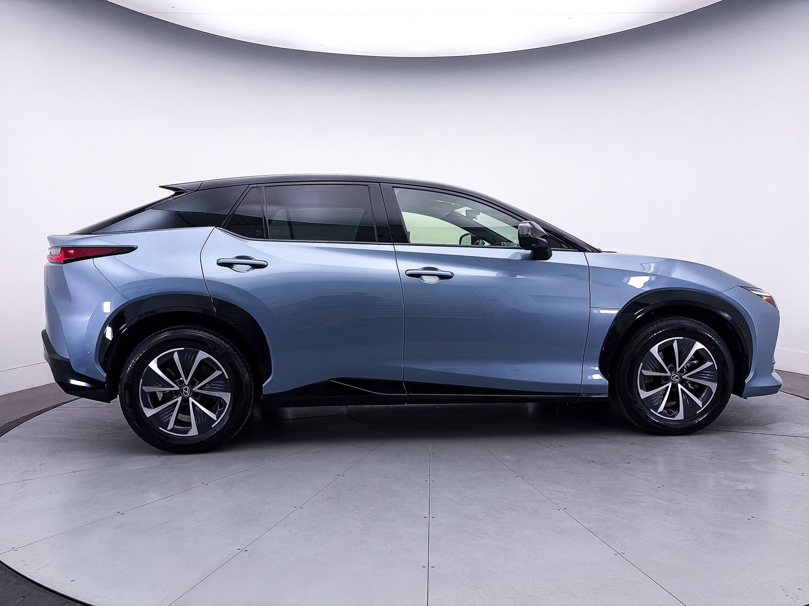 Used 2023 Lexus RZ 450e Premium w/ Technology Package AWD/4WD image 42
