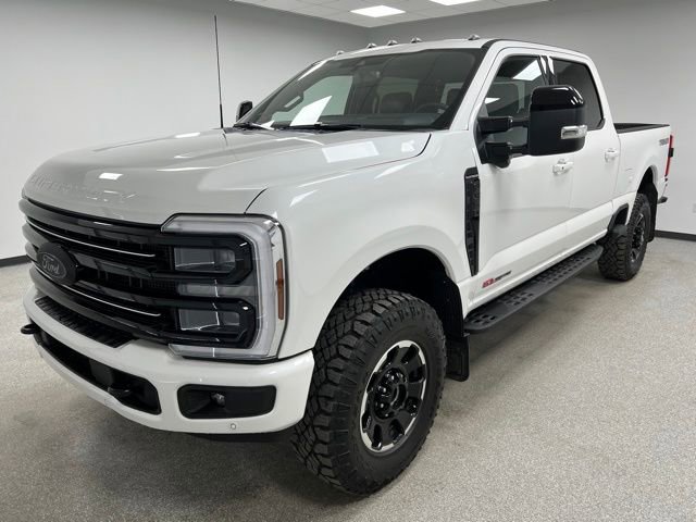 Used 2026 Ford F350 Platinum w/ Tremor Off-Road Package image 4