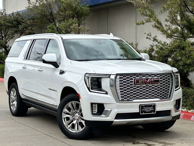Used 2021 GMC Yukon XL Denali image 2