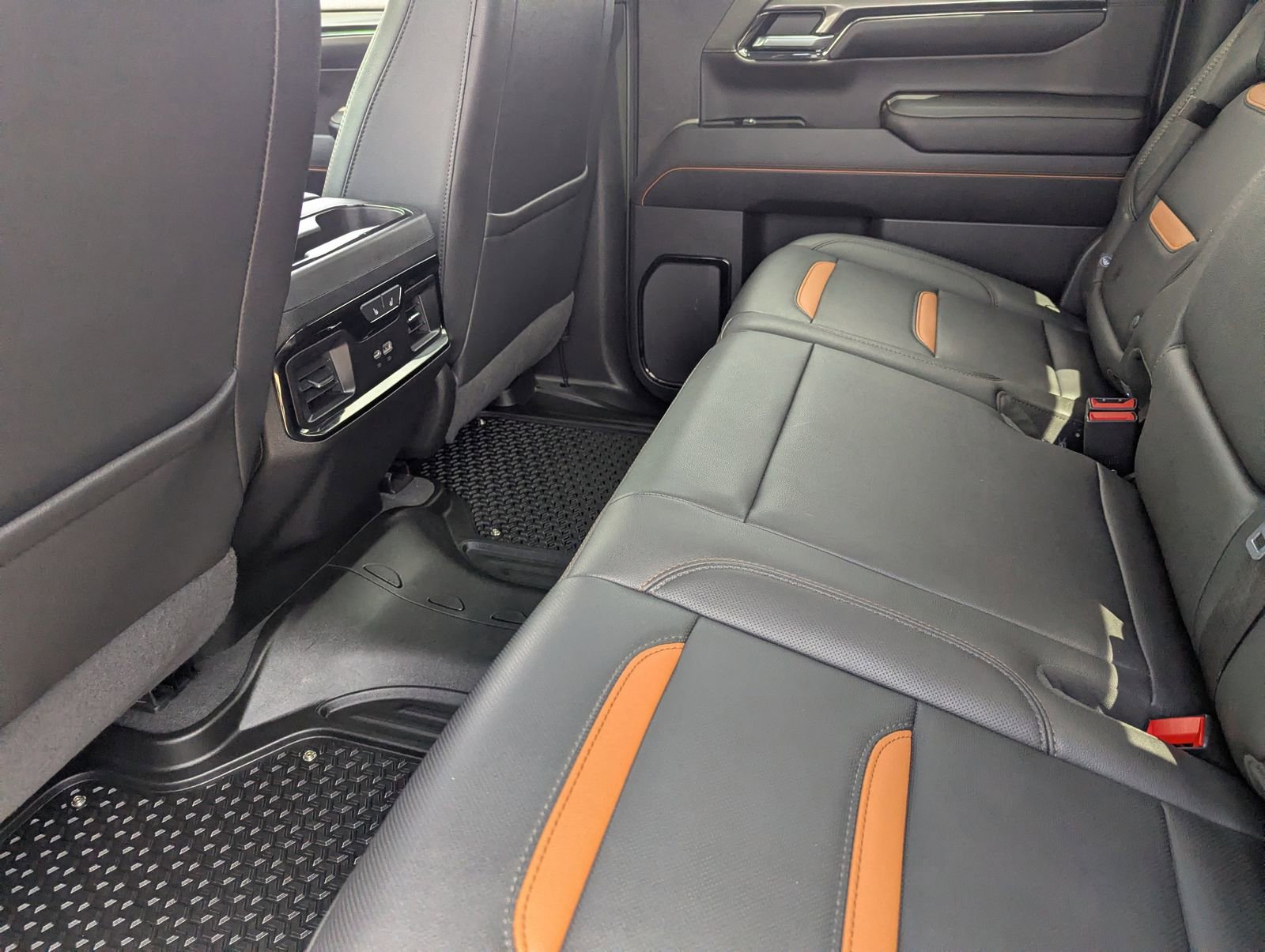 Used 2022 GMC Sierra 1500 AT4 AWD/4WD image 15