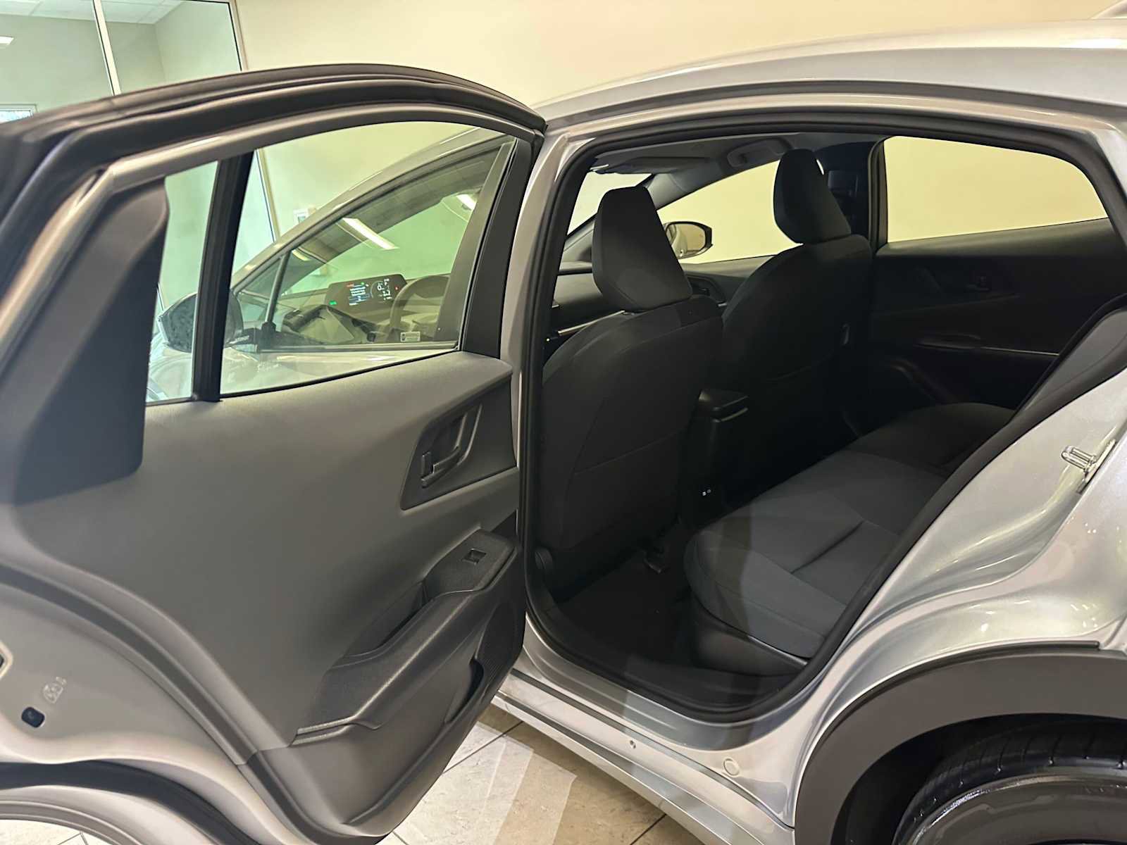 Used 2024 Toyota Prius LE image 24