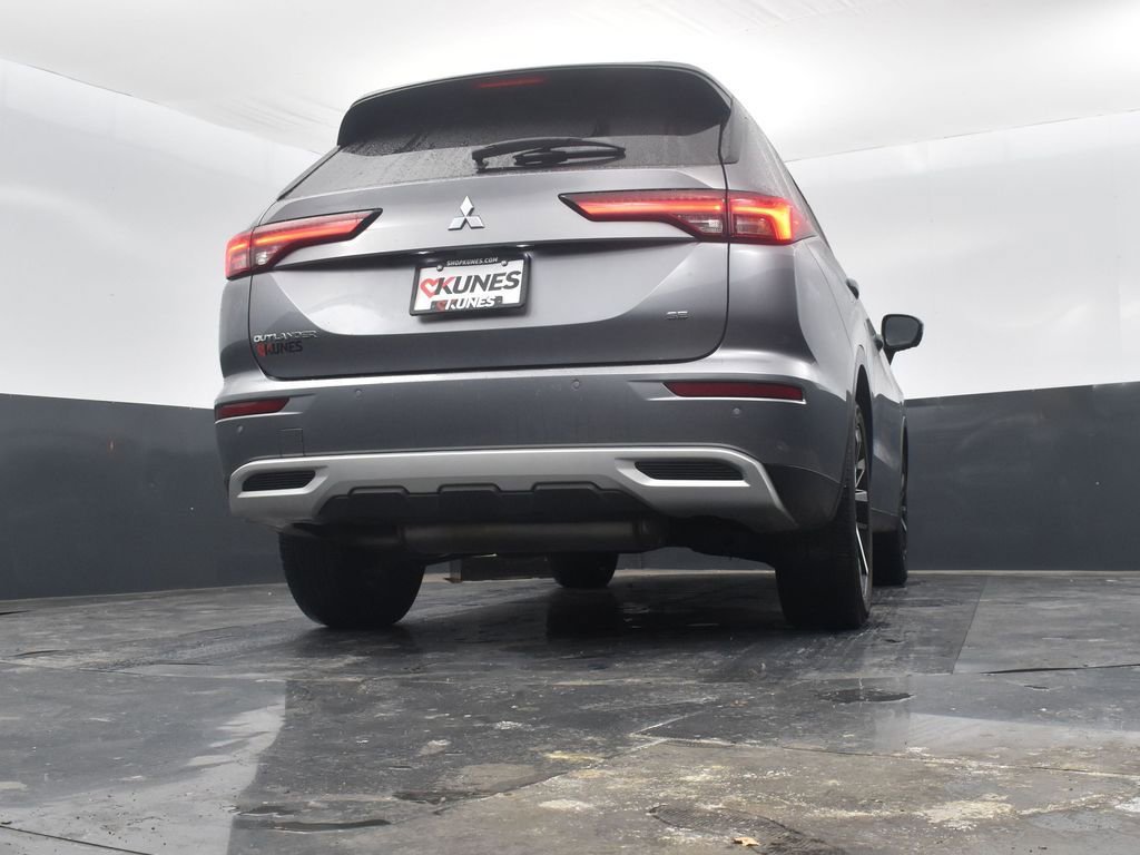 Used 2022 Mitsubishi Outlander SE image 49